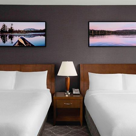 Hilton Garden Inn Calgary Airport Exterior foto
