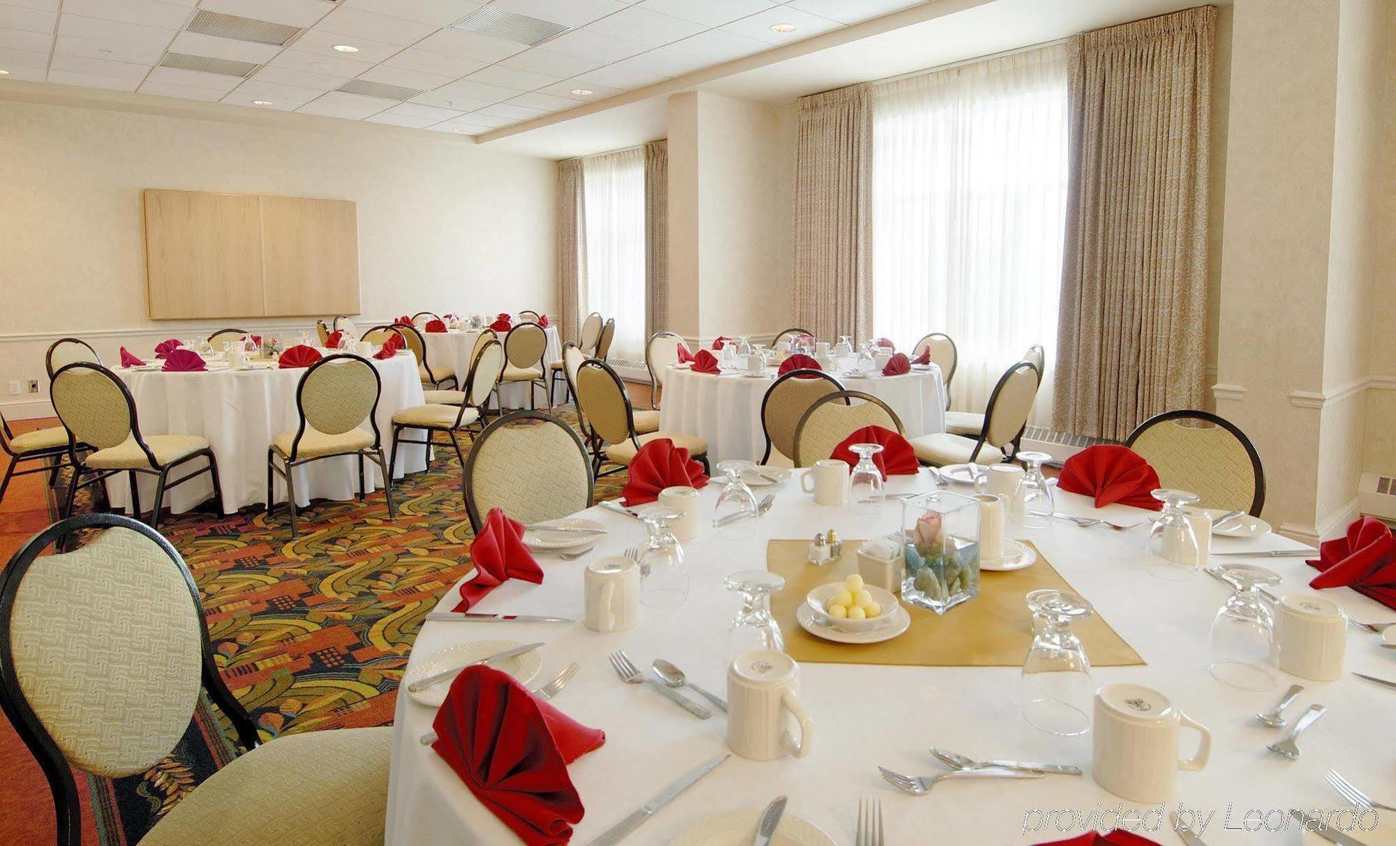 Hilton Garden Inn Calgary Airport Facilidades foto